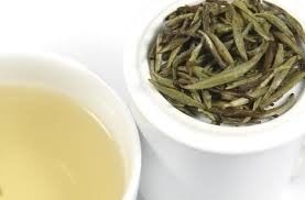 Чай анти- иглы серебра вызревания белый, органический серебряный чай иглы для сильных косточек